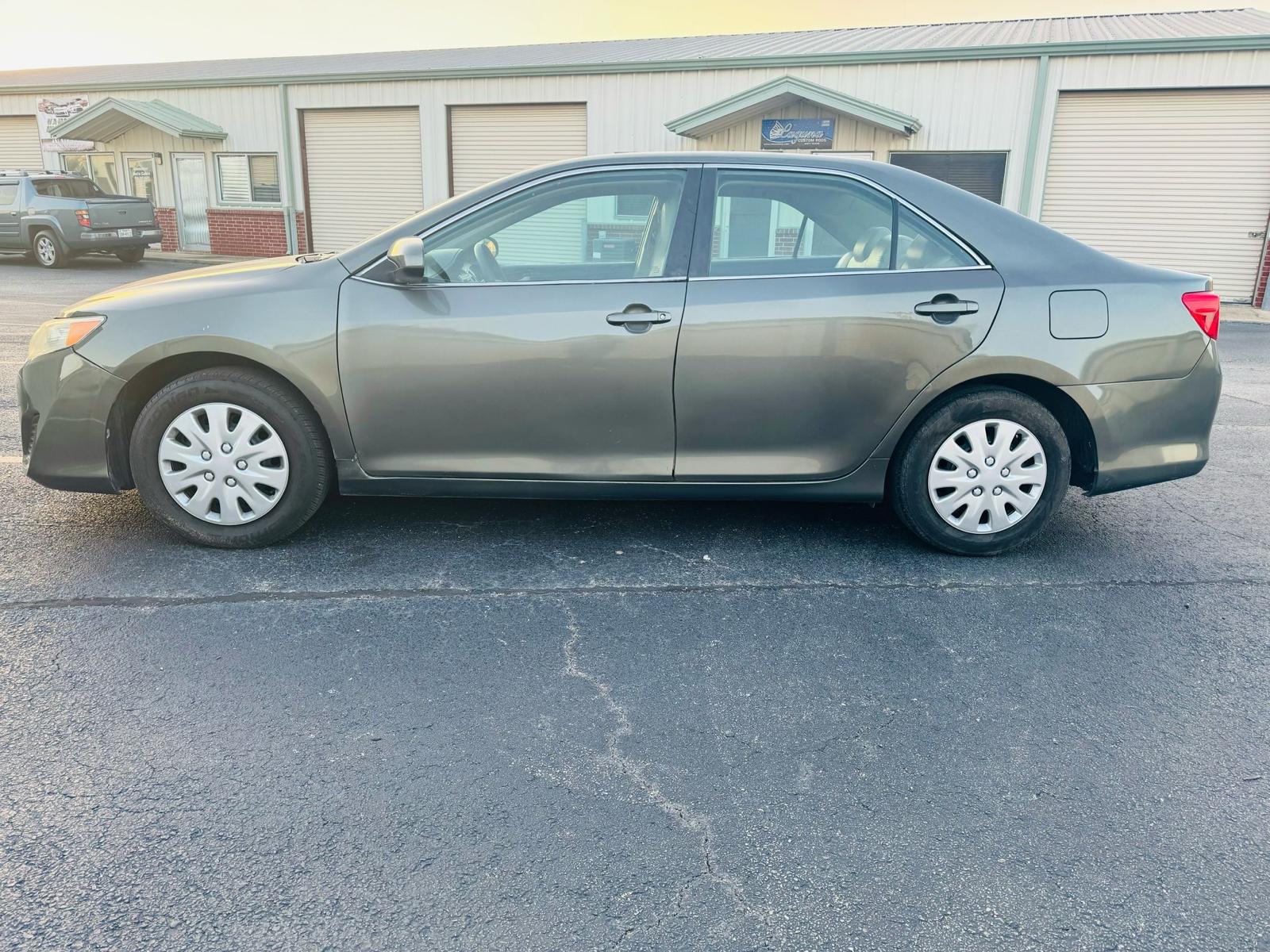 2012 Toyota Camry – Reliable Sedan with 90K Miles | Clean & Comfortable!