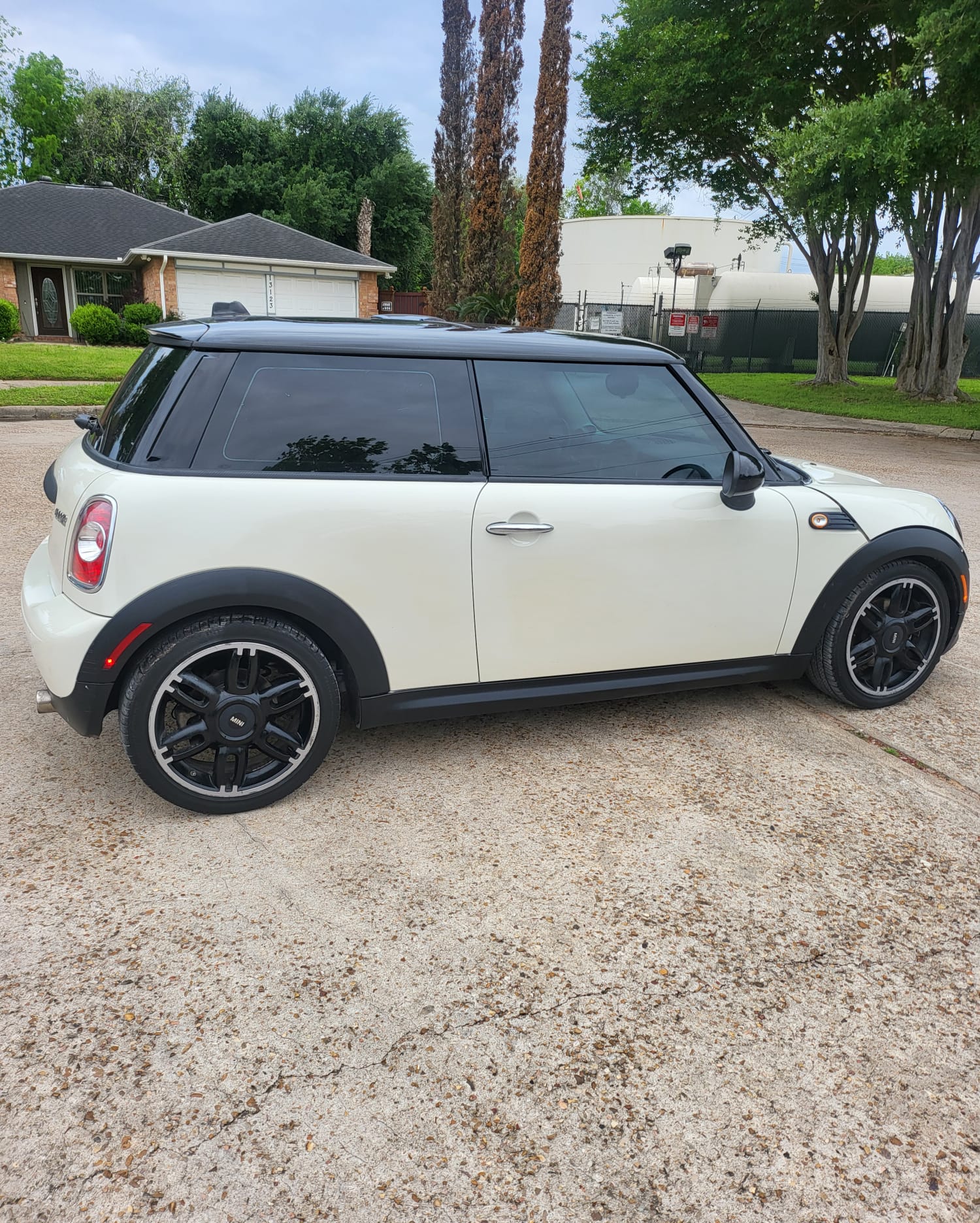 2013 MINI Cooper – Fun & Sporty Hatchback with 70K Miles | Clean & Efficient!