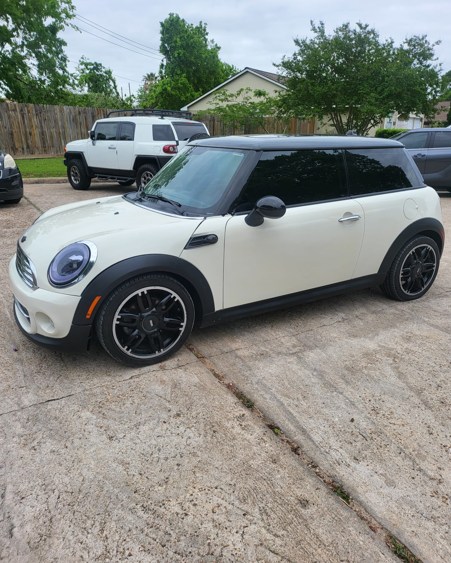 2013 MINI Cooper – Fun & Sporty Hatchback with 70K Miles | Clean & Efficient!