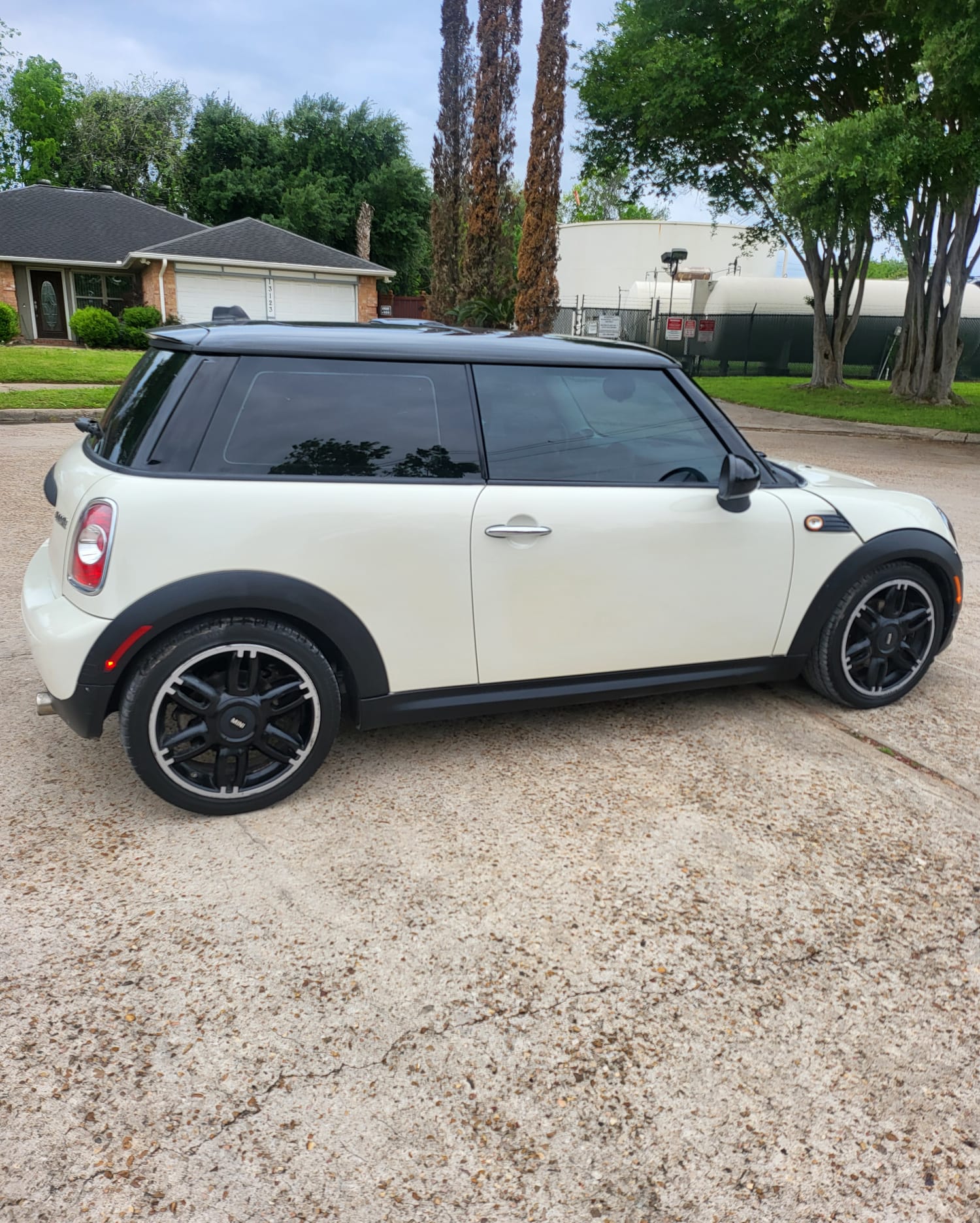 2013 MINI Cooper – Fun & Sporty Hatchback with 70K Miles | Clean & Efficient!