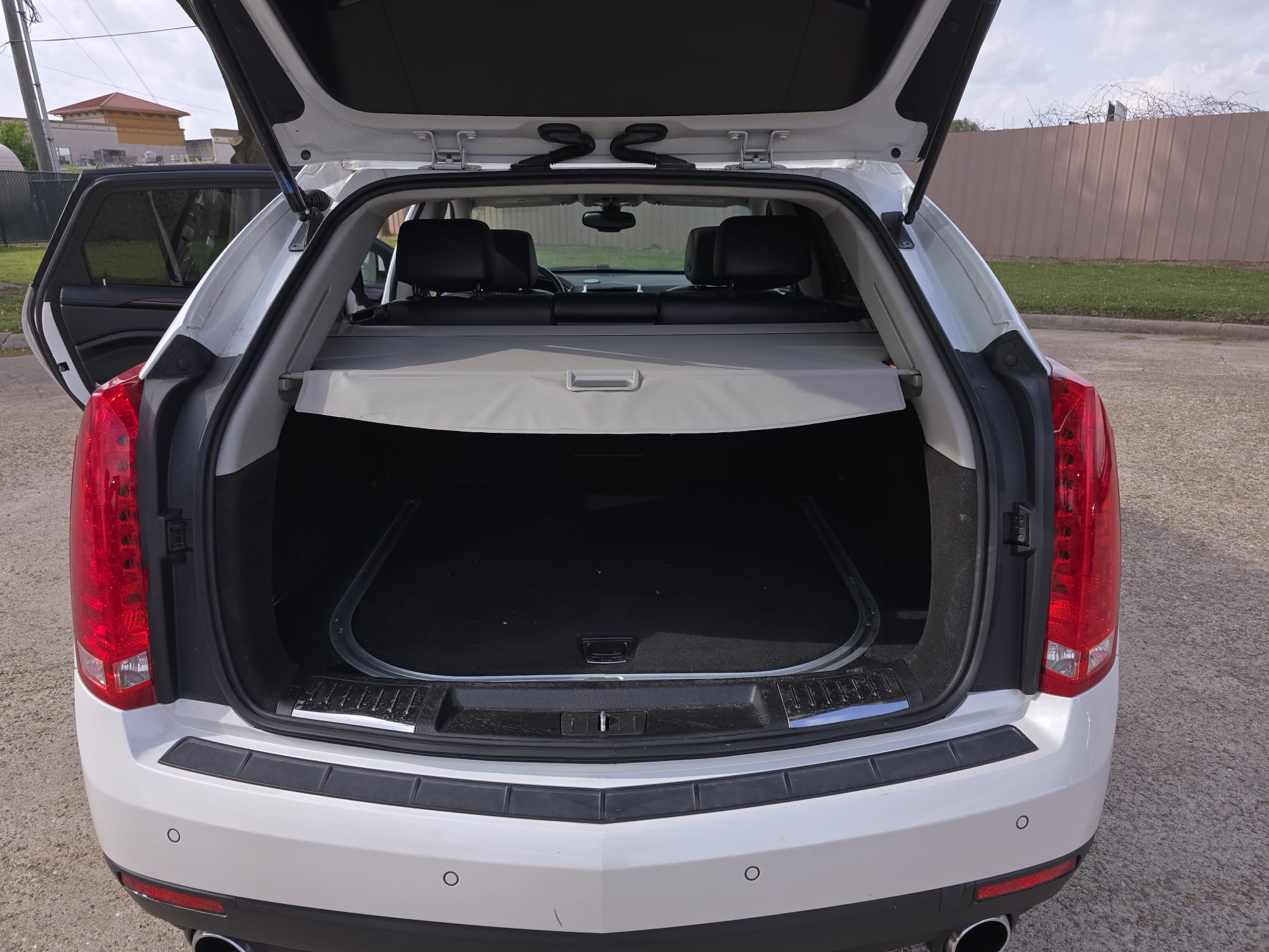 2015 Cadillac SRX Luxury Collection – Premium SUV with 70K Miles | Loaded & Stylish!